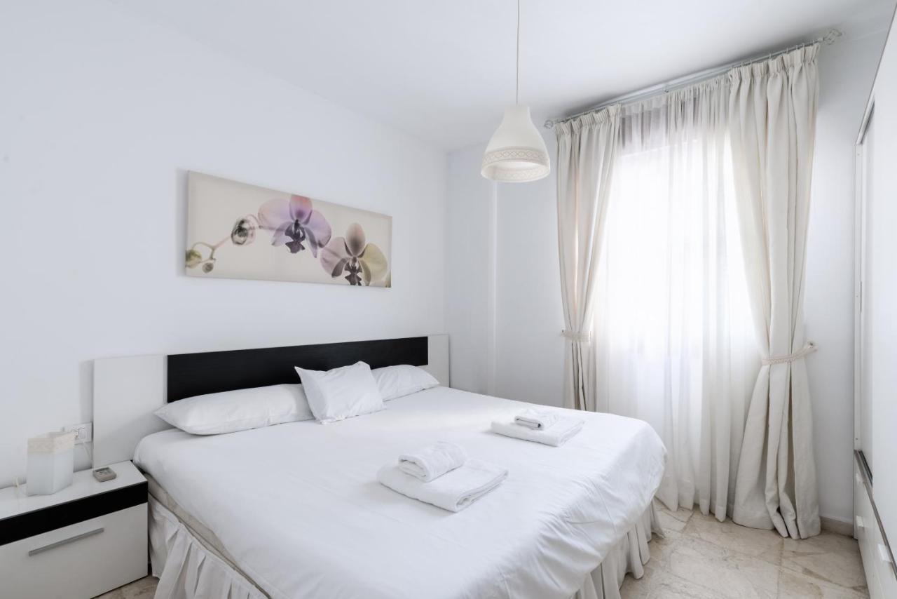 Апартаменты Holi-Rent Procurador Севилья Экстерьер фото